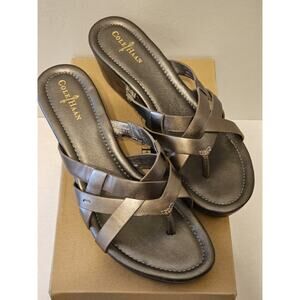 Cole Haan Bonnie Mid Thong Wedge Sandals Women's 7.5B Gunsmoke (Gray)